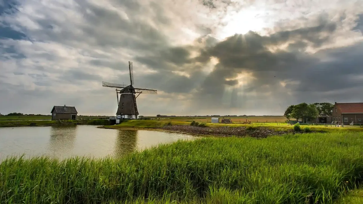 Lisse: Windmill Cruise from Warmond Provided by Rederij Van Hulst