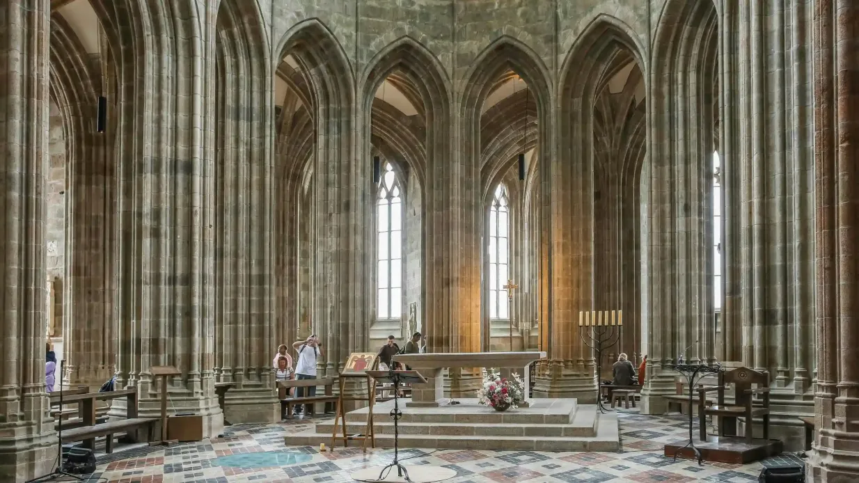 Mont Saint-Michel: Admission + Transport from Paris Provided by ParisCityVision