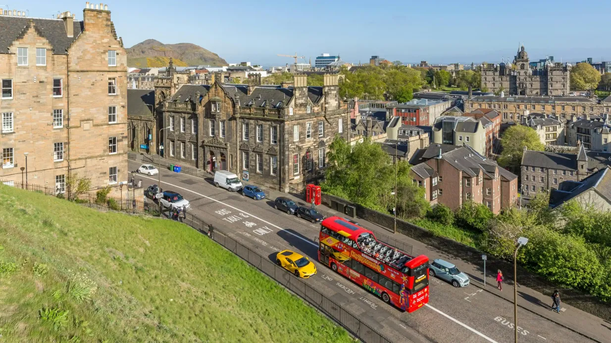 Tour in autobus di Edimburgo Hop-On Hop-Off Fornito da City Sightseeing LTD