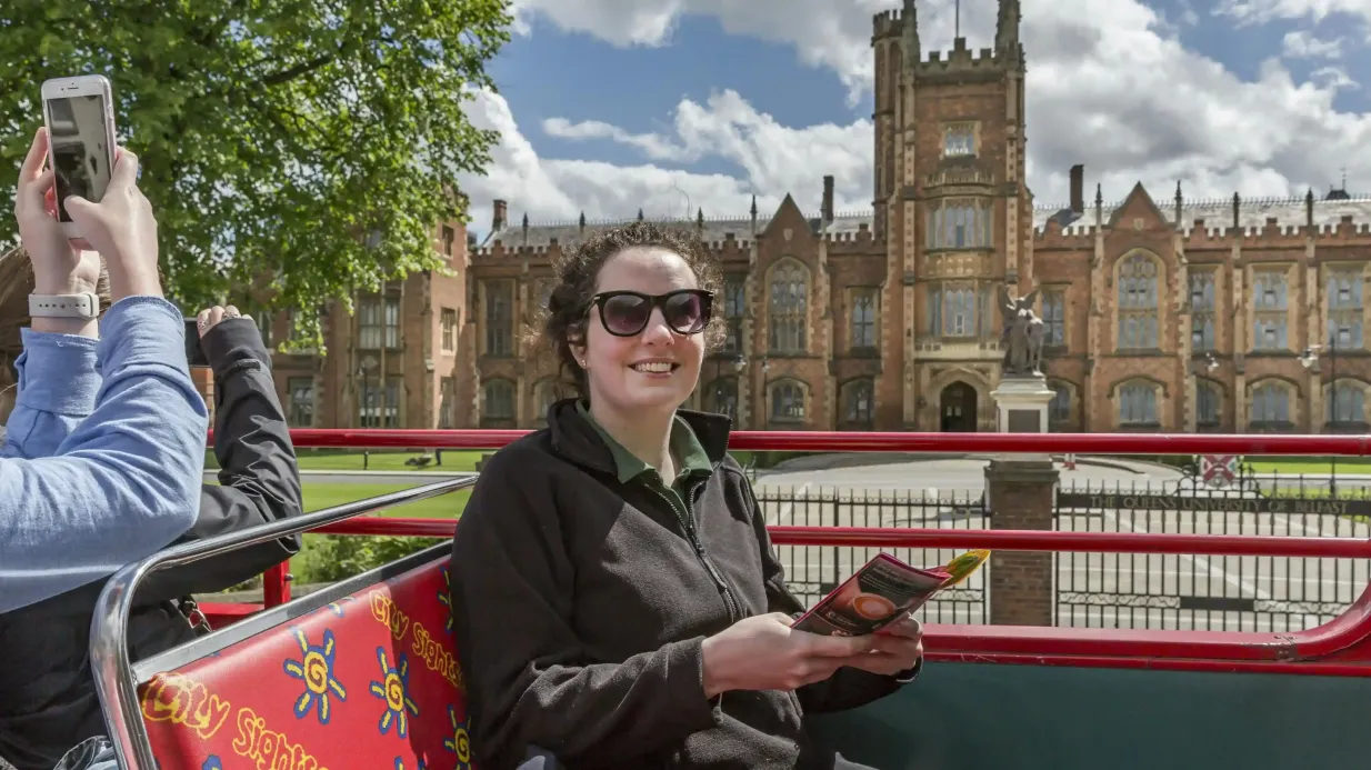 Hop-on Hop-off Bus Belfast Provided by City Sightseeing LTD