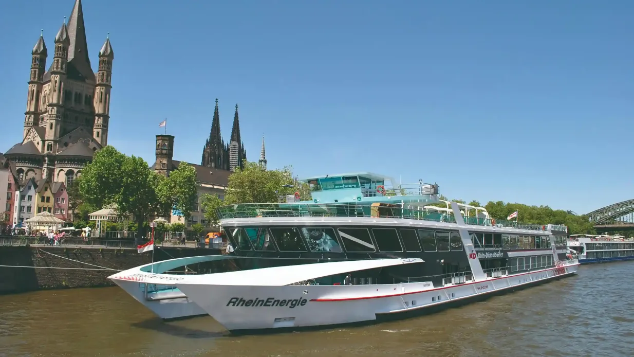 Cologne: Panorama City Cruise Ticket Provided by KÖLN-DÜSSELDORFER Deutsche Rheinschiffahrt GmbH