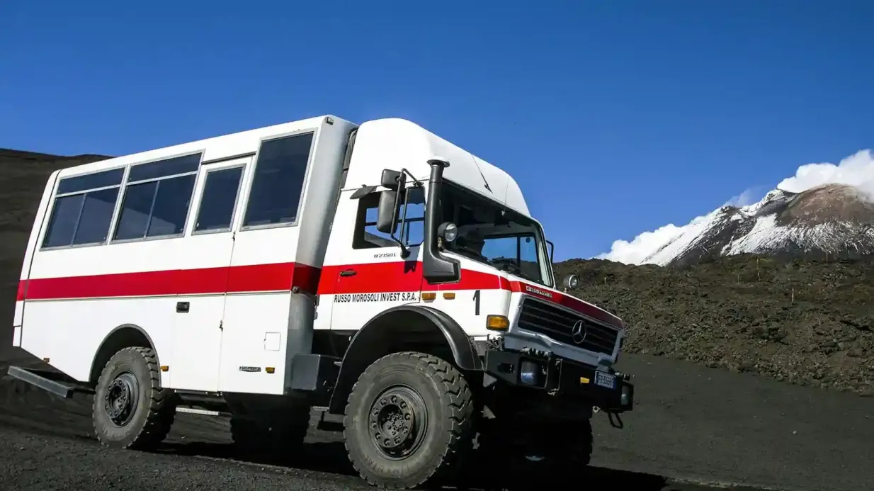 Monte Etna: Bilhete de entrada no teleférico + transporte em autocarro 4x4 Organizado por Kemedia s.r.l.