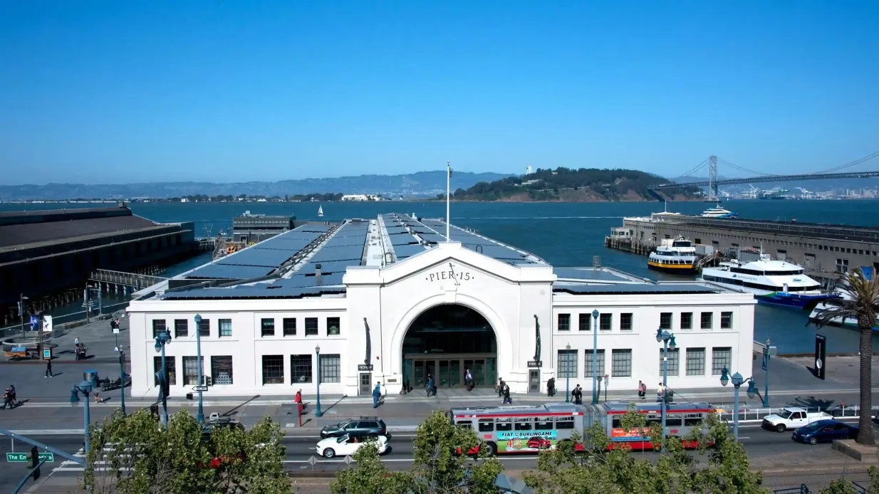 SÍRVETE LA FILA: Entrada diurna al Exploratorium