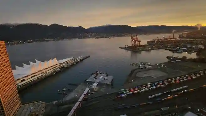 Vancouver Lookout: Entry Ticket + Audio Guide Provided by Vancouver Lookout