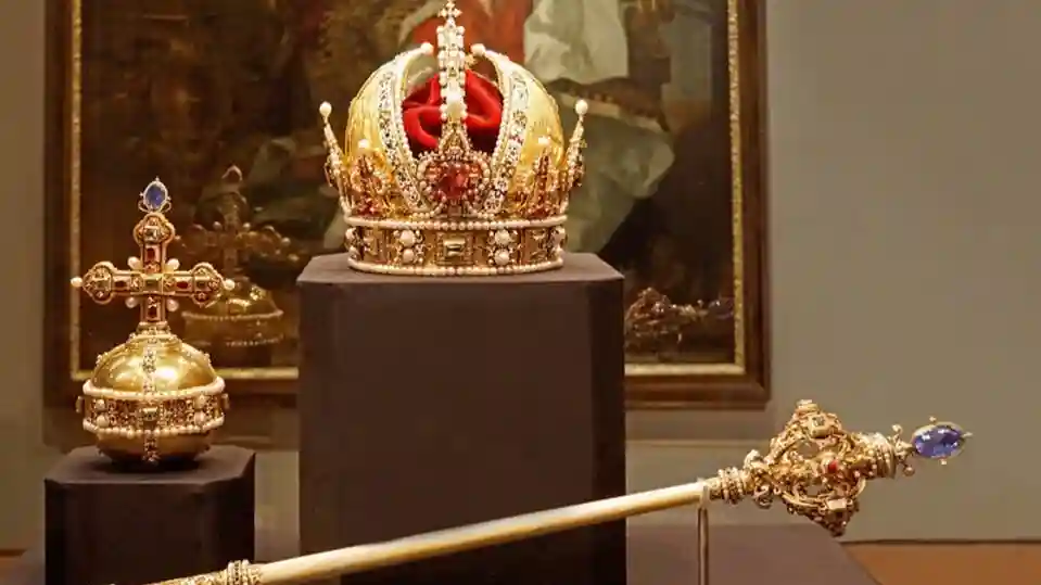 Impératrice Elisabeth : Trésor impérial de Vienne + Musée impérial des carrosses