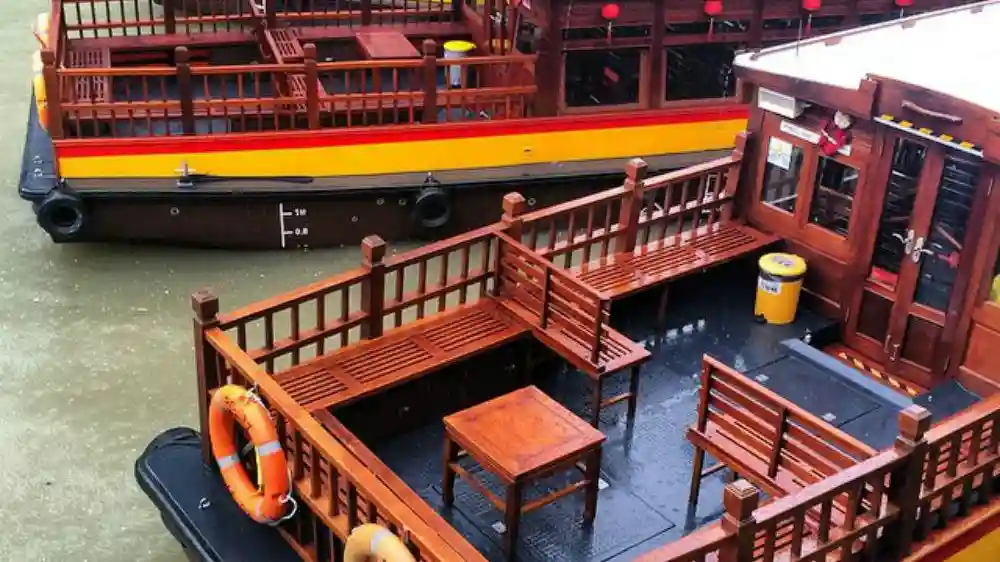 Singapore: River Cruise from Clarke Quay Provided by Tiqets International B.V.