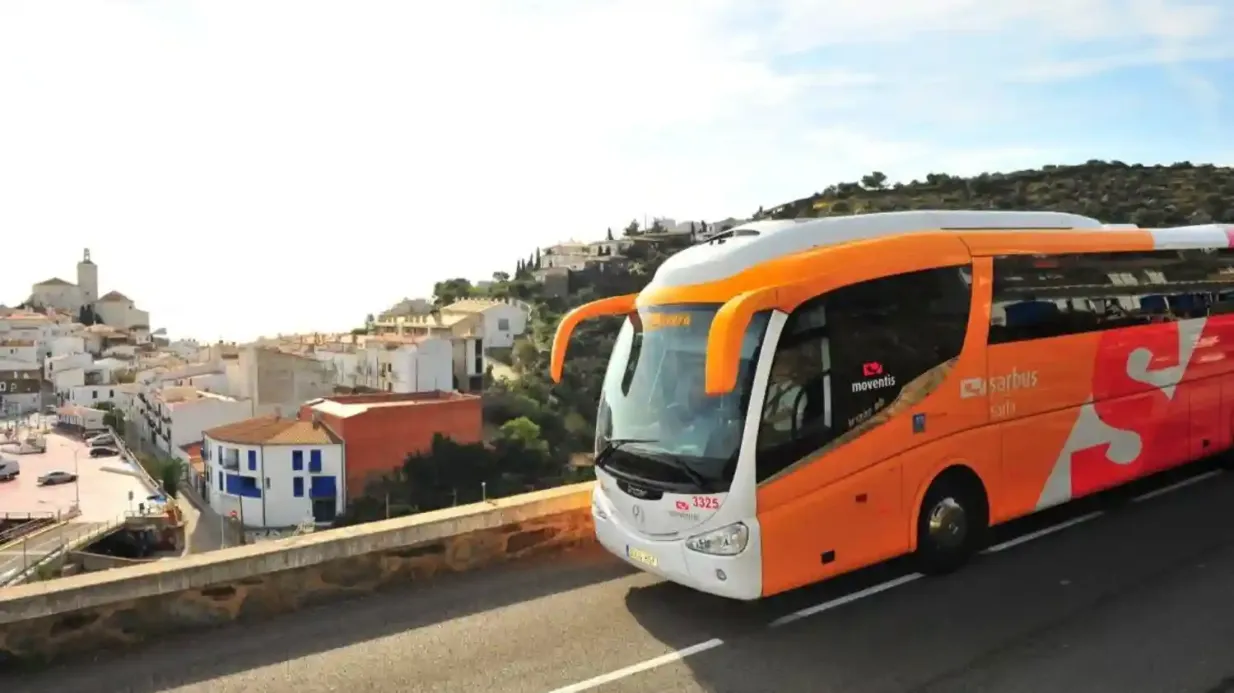 Lloret de Mar: Bus Transfer from Barcelona Provided by Distribusion Technologies GmbH (EUR)