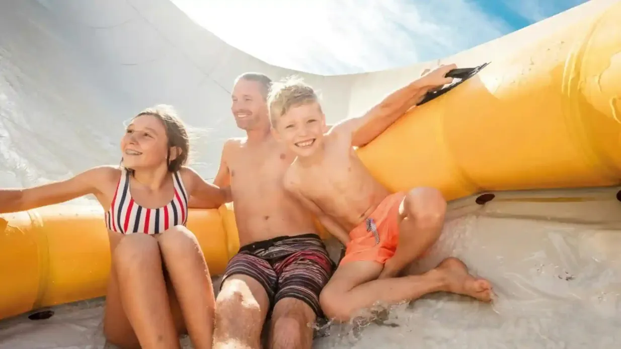 Warner Bros. Movie World, Sea World & Wet'n'Wild: Single Park 1-Day Ticket Provided by Tiqets International B.V.