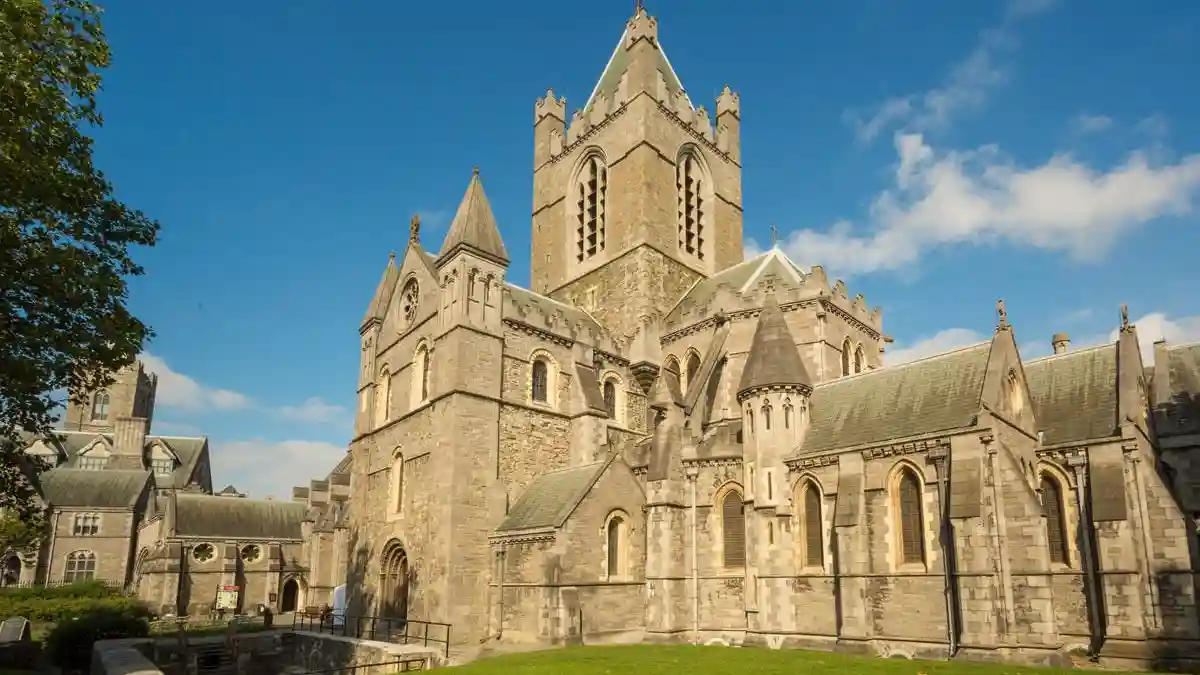 Dublin Pass: Entry to 40+ Attractions + Hop-on Hop-off Bus