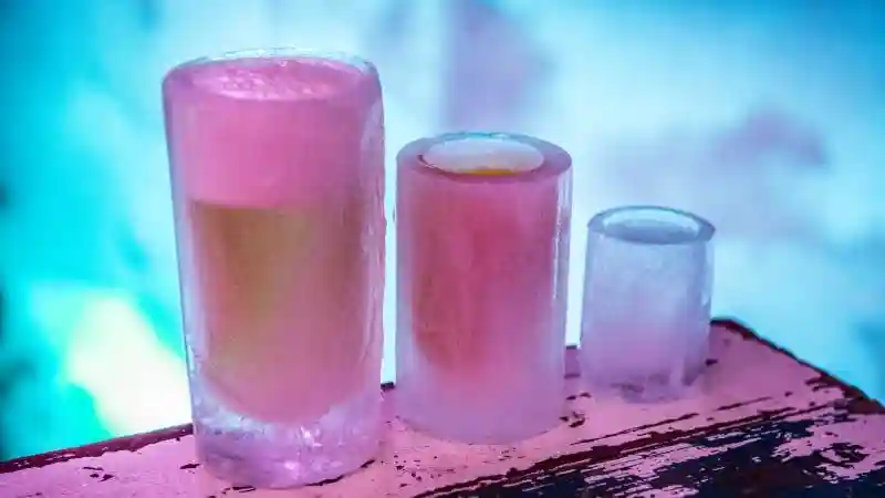 Experiencia XtraCold Icebar: Sáltate la cola + 3 bebidas