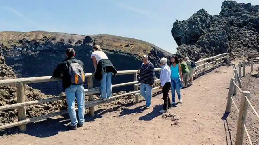 Monte Vesubio: Entrada de acceso rápido + Transporte ida y vuelta desde Pompeya