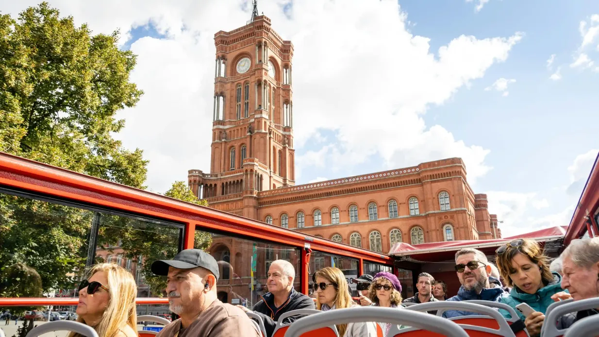 Red Sightseeing Berlin: 48-Hr Hop-on Hop-off Bus Tour - All Routes Included