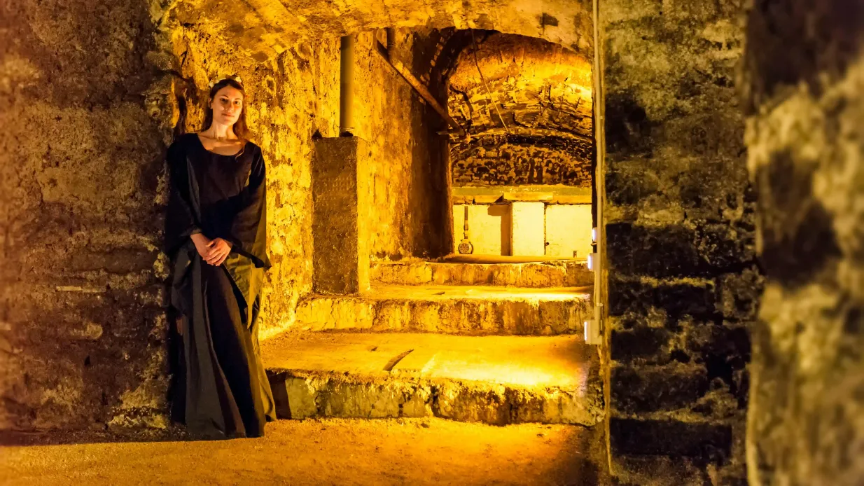 Viterbo Underground Provided by Tesori Etruschi srl