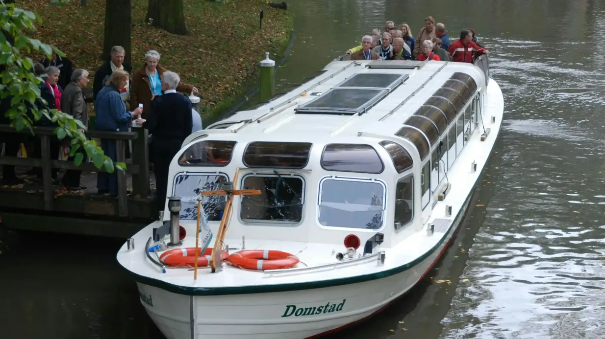 Crucero por los canales de Utrecht Operado por Rederij Schuttevaer