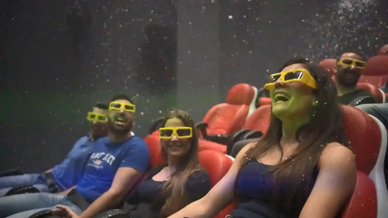 Minoans World 3D Museum & 9D Cinema: Salta la Coda