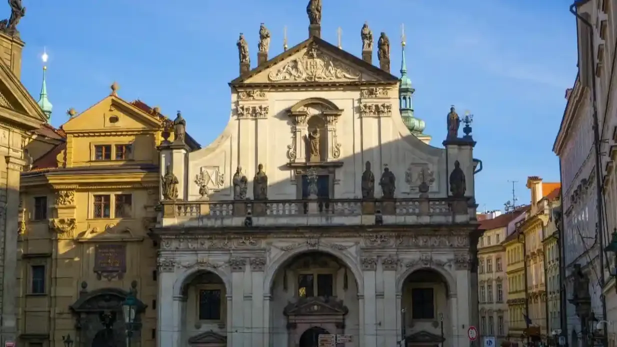 Église Saint-Sauveur Prague : A. Vivaldi - Concert des Quatre Saisons Fournie par St. Salvator Church Prague: A. Vivaldi - The Four Seasons Concert