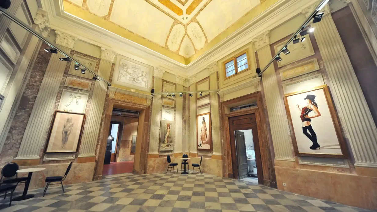 Europäisches Museum für moderne Kunst: Eintrittskarte