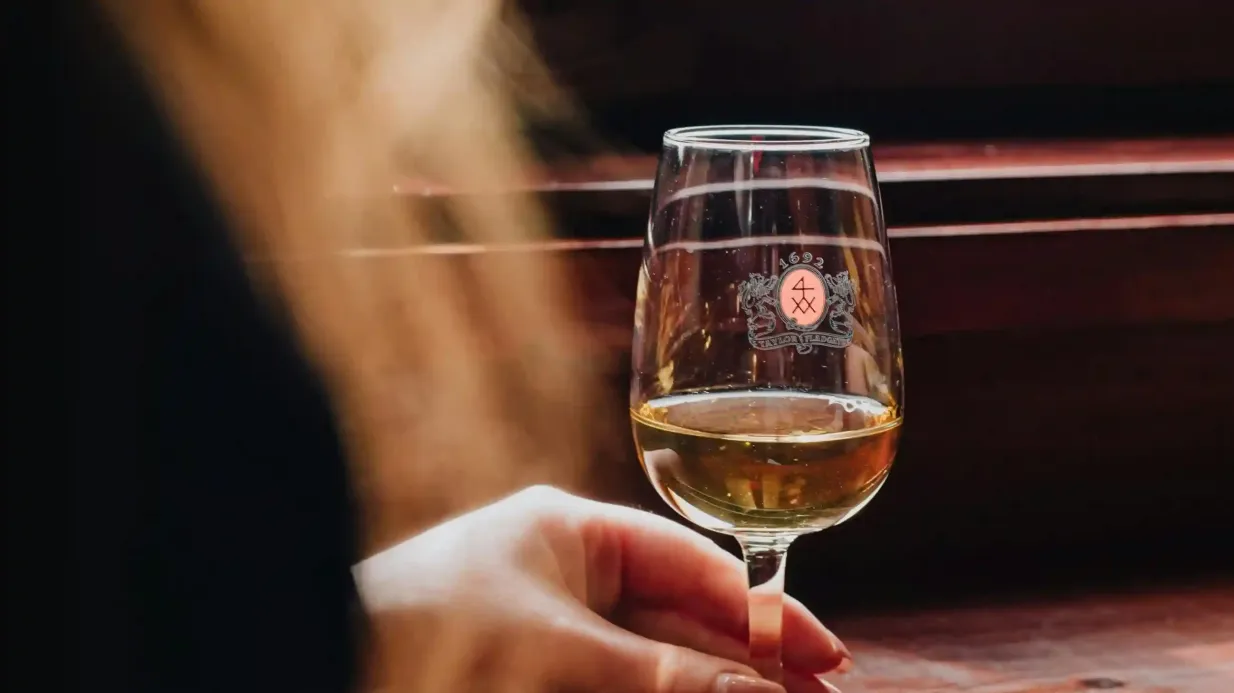 Taylor's Port Wine Shop & Tasting Room Lisbon: Wine Tastings with Pairing Provided by TRES SÉCULOS-REALIZAÇÕES HOTELEIRAS, LDA