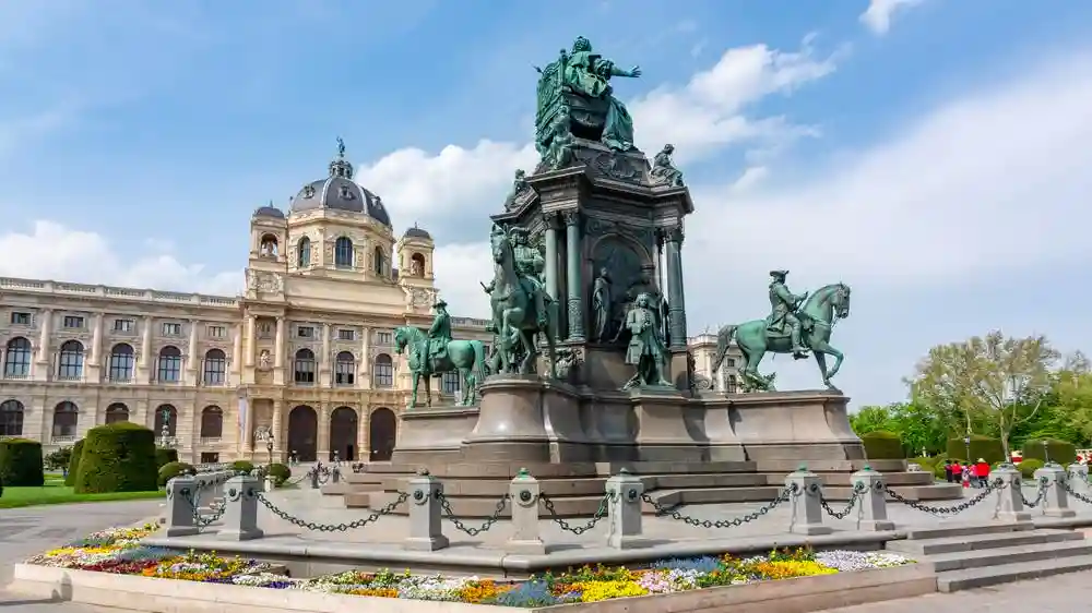 Big Bus Wien: Hop-On Hop-Off Bus Tour