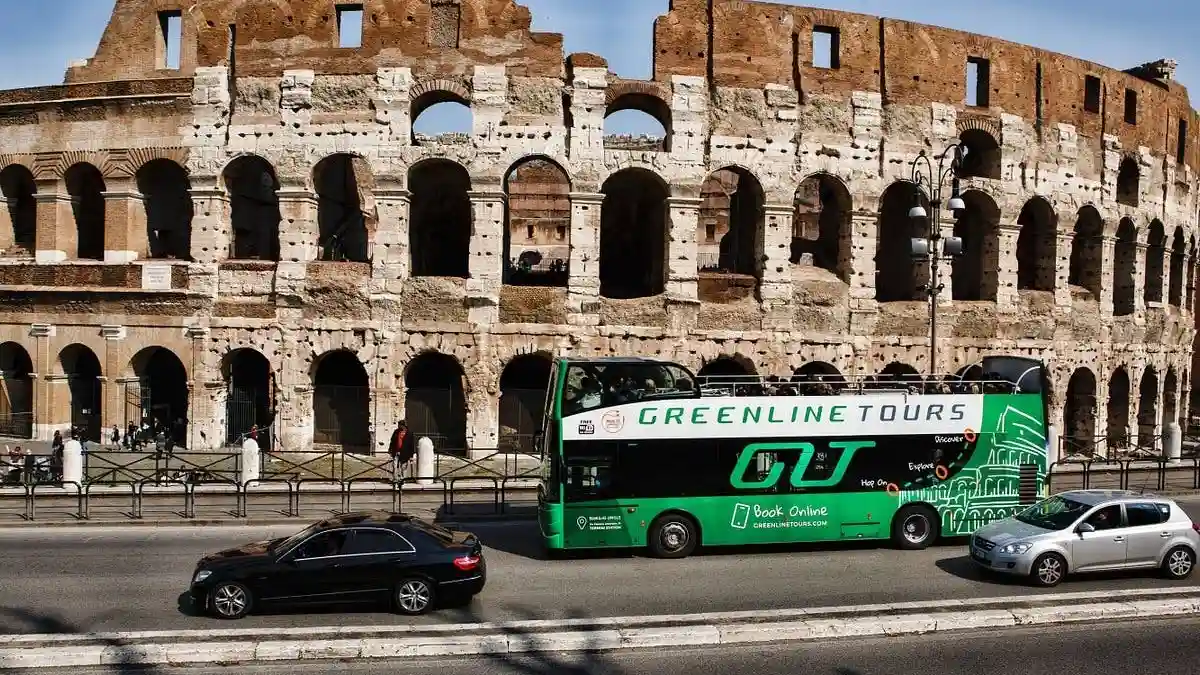 Roma: Traslado Civitavecchia + Hop-on Hop-off Bus Tour Combi Operado por Sit srl