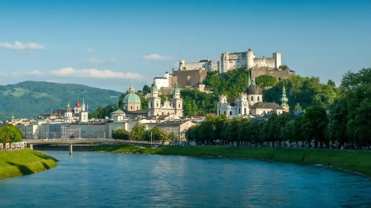 Salzburg: The Sound of Music Day Trip from Vienna Provided by Vienna Sightseeing Tours - Wiener Rundfahrten GmbH & Co. KG