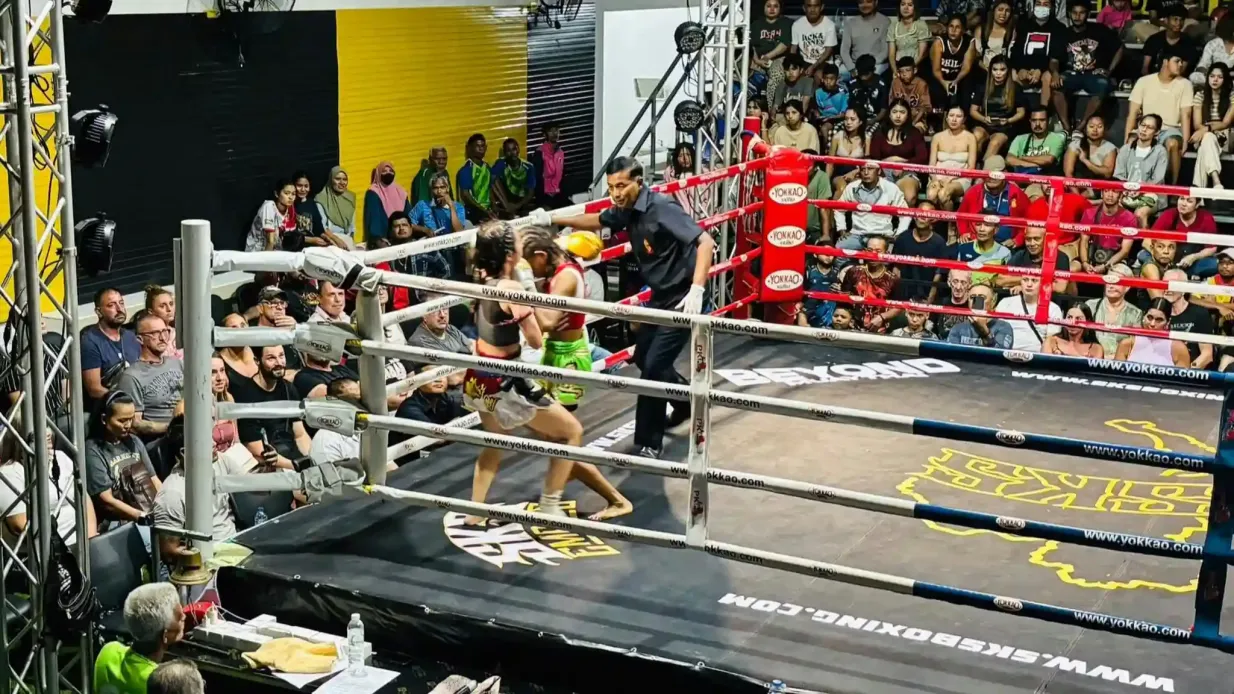 Oltre lo stadio di boxe - Bang Neang Khaolak: Biglietto d'ingresso per l'incontro di Muay Thai Fornito da Tiqets International B.V.