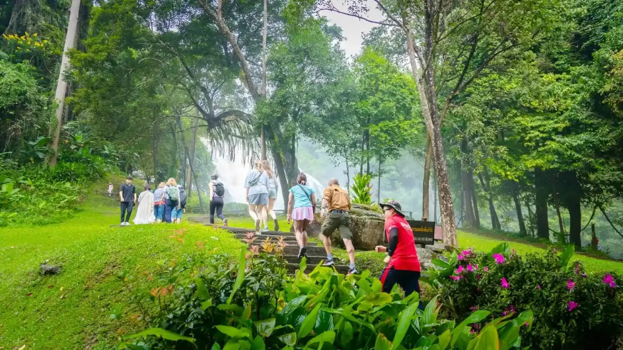 Doi Inthanon National Park: Geführte Tagestour von Chiang Mai + Mittagessen + Transfers Bereitgestellt von [Oh-Hoo] SiamScapeJourneys co.,ltd.