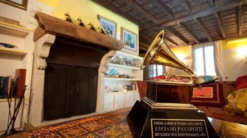 Casa Museo Luciano Pavarotti: Eintrittskarte Bereitgestellt von ARCADIA EMME VIAGGI SRL