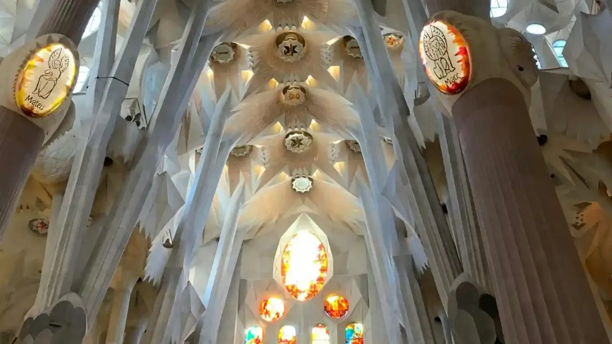 Sagrada Familia: Entrada sin colas + Tour guiado