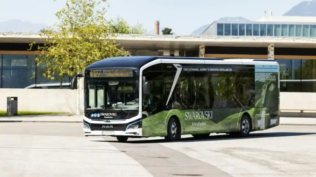Swarovski Crystal Worlds + Transfer from Innsbruck Provided by D. Swarovski Tourism Services GmbH