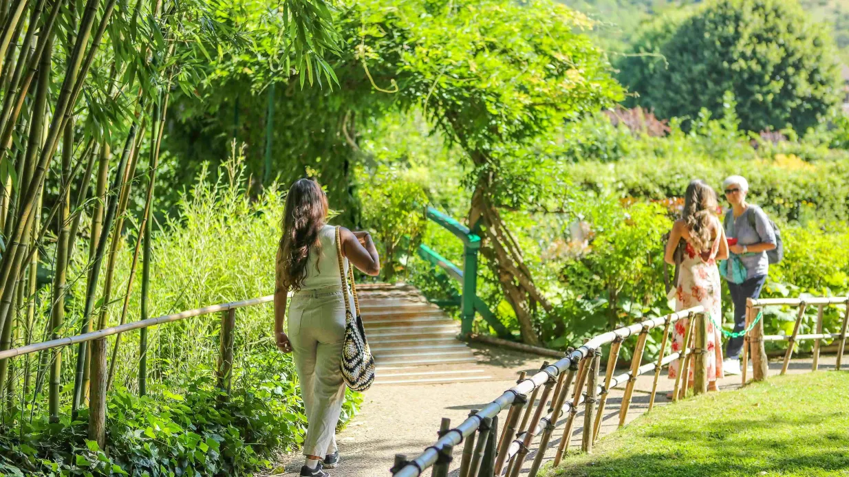 Monet's Garden in Giverny: Half-Day Guided Tour from Paris Provided by ParisCityVision