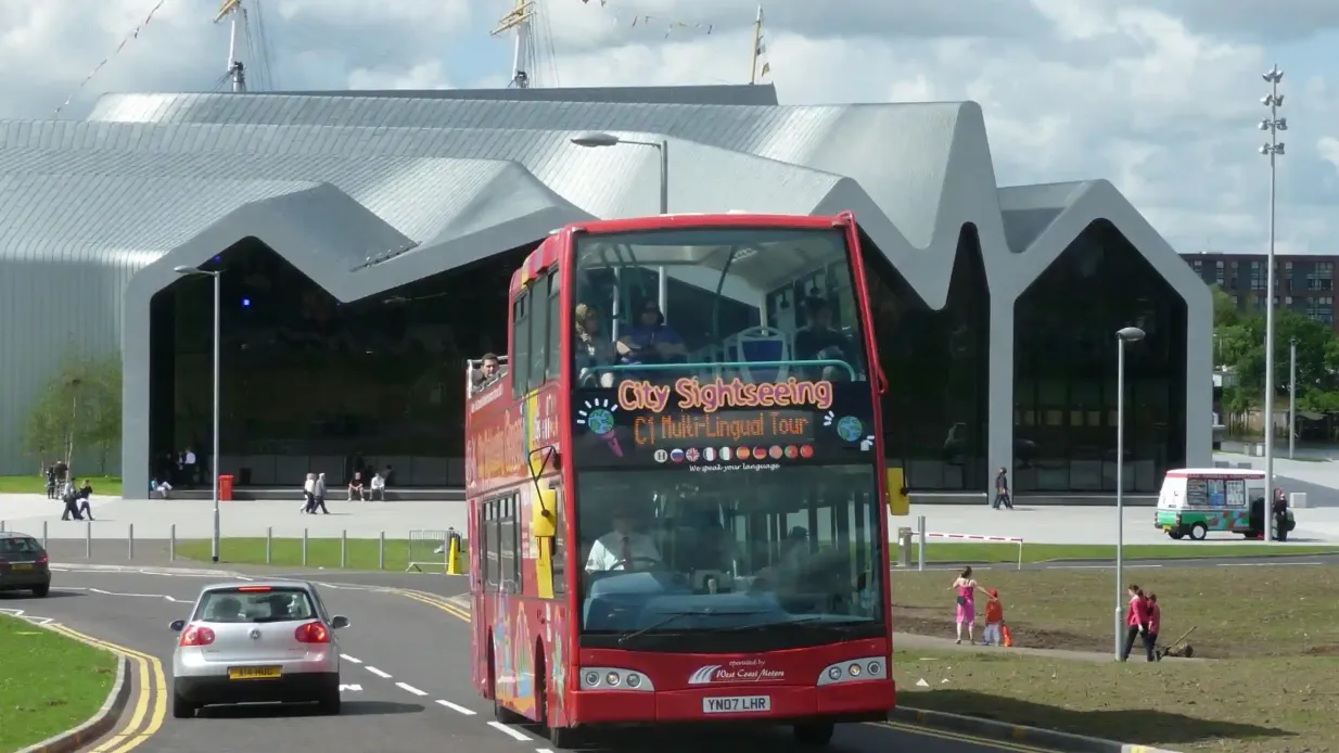 Hop-on Hop-off Bus Glasgow