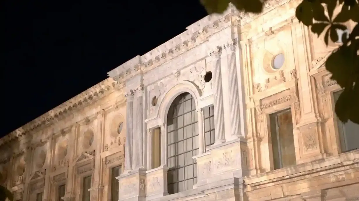 Alhambra: Entrada noturna aos Palácios de Carlos V e dos Nasridas + audioguia Organizado por My Top Tour