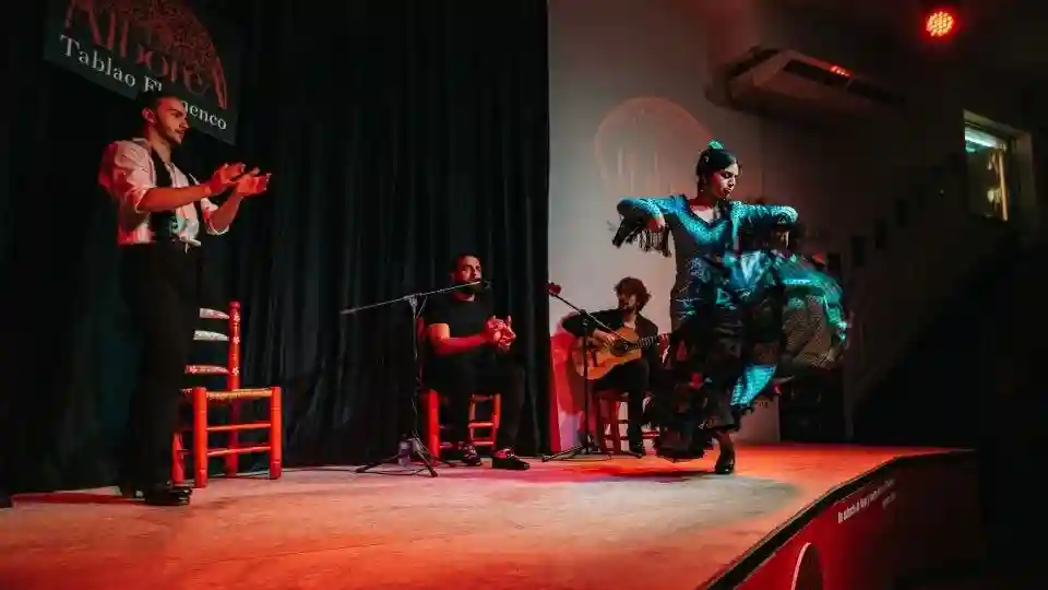 Tablao La Alboreá Granada: Espectáculo Flamenco Operado por CORAZÓN FLAMENCO GRANADA SL