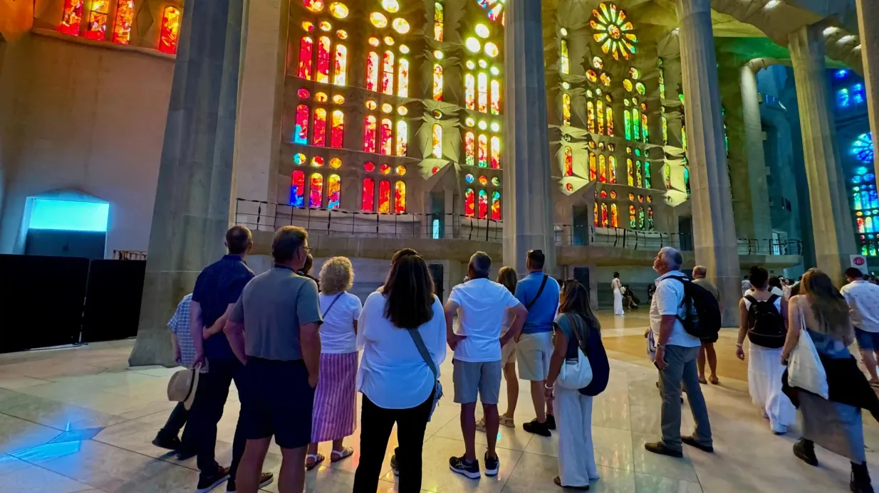 Sagrada Familia: Small Group Afternoon Guided Tour