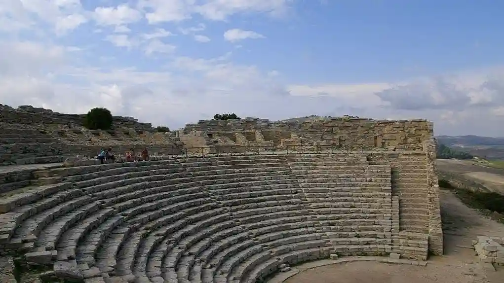 Ingresso al Parco Archeologico di Segesta + Servizio navetta andata e ritorno Fornito da Tiqets International B.V.