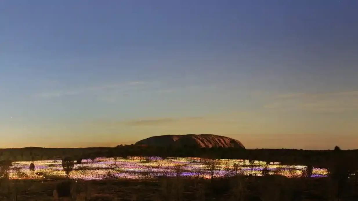 Champ de lumière Uluru : Star Pass Fournie par EXTRAGREEN HOLIDAYS GROUP MANAGEMENT PTY LTD