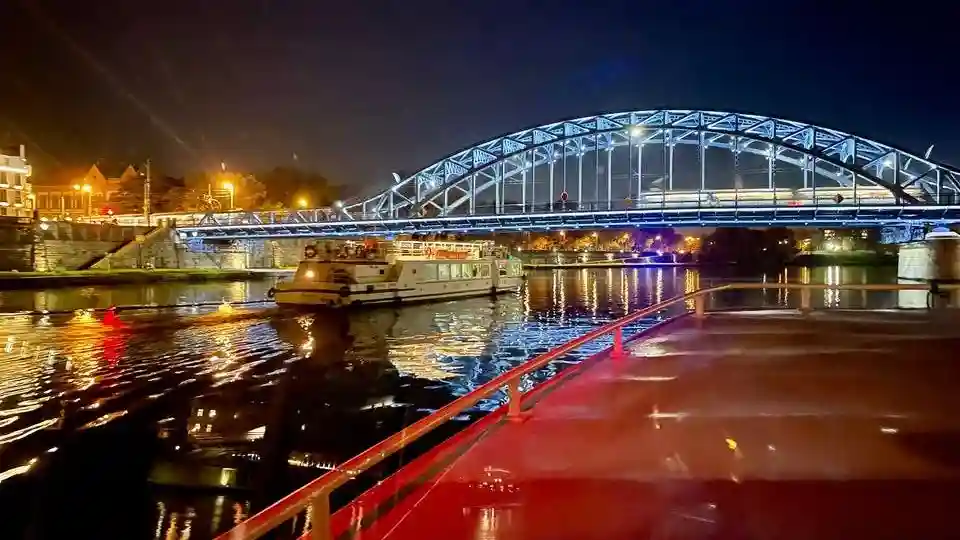 Cracovie : Croisière fluviale du soir ou de nuit