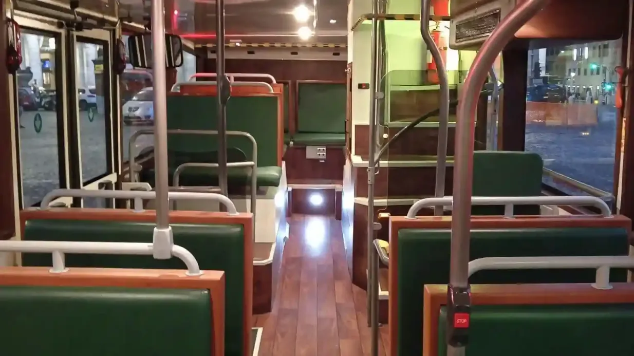 Línea Verde Tours Roma: Hop On Hop Off Bus Nocturno Operado por GREEN LINE TOUR  S.p.A