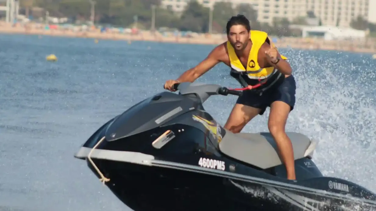 Albufeira: Alquiler de motos acuáticas Operado por Nauticdrive Desportos Náuticos LDA