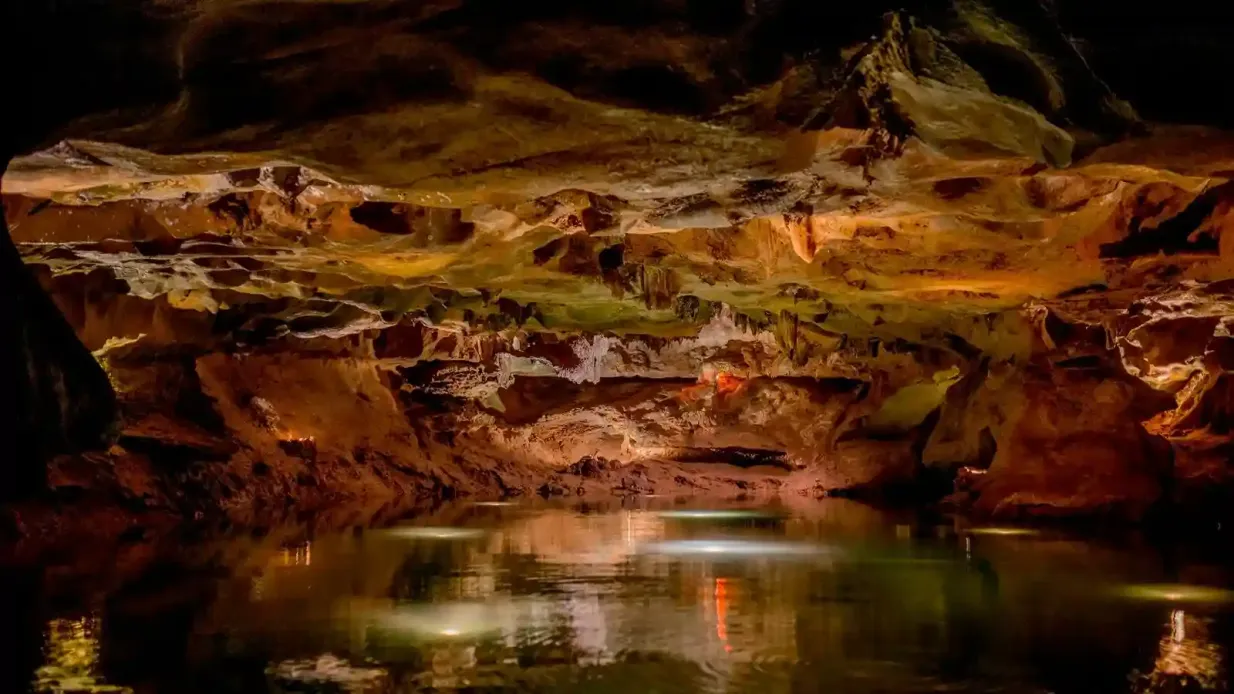 Cuevas de San José: Entrada + Tour guiado + Transporte de viaje de ida y vuelta