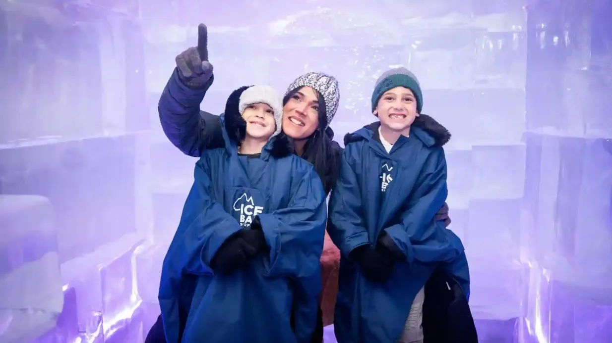 IceBar Surfers : Billet d'entrée + boisson Fournie par The Peppy Penguin Pty Ltd