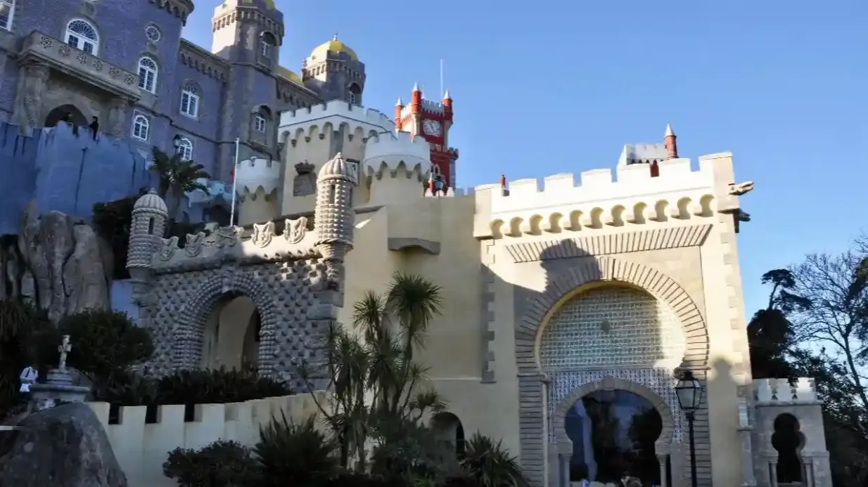 Sintra, Cascais, Palazzo Pena e Quinta da Regaleira: Gita di un giorno da Lisbona Fornito da Coolotur Lx, Animaçao Turistica lda