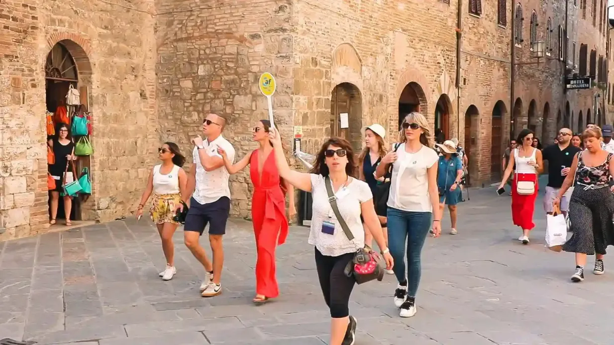 Pisa, Siena y San Gimignano: Excursión de un día desde Florencia + Comida Operado por CAF TOUR & TRAVEL SRL - Gray Line Tours