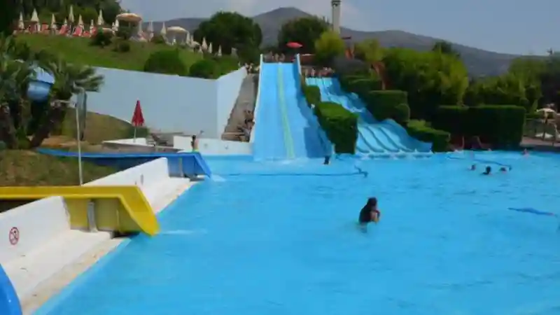 Aquatic Park Le Caravelle: Fast Track Ticket Provided by C-WAY srl Unipersonale