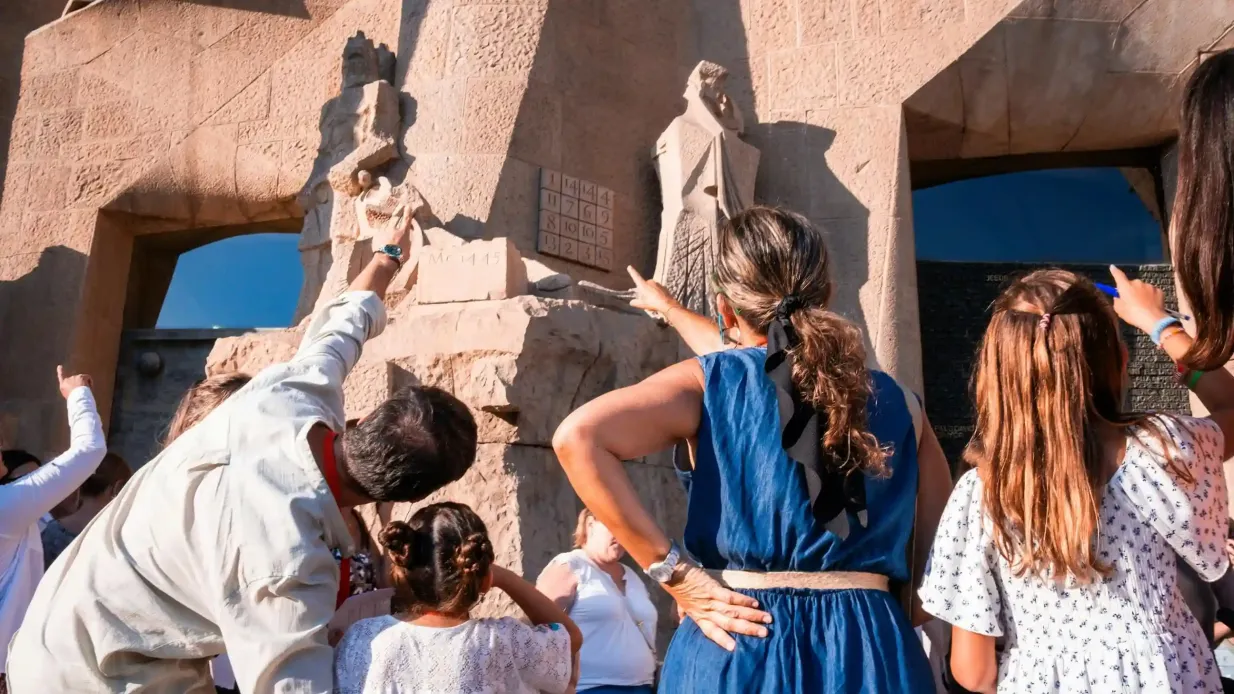 Sagrada Familia: Family-friendly Guided Tour Provided by Gofora LLC - €