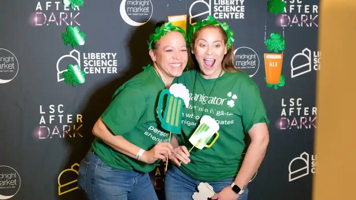 Centro de Ciencias Liberty: Entrada After Dark Operado por Liberty Science Center