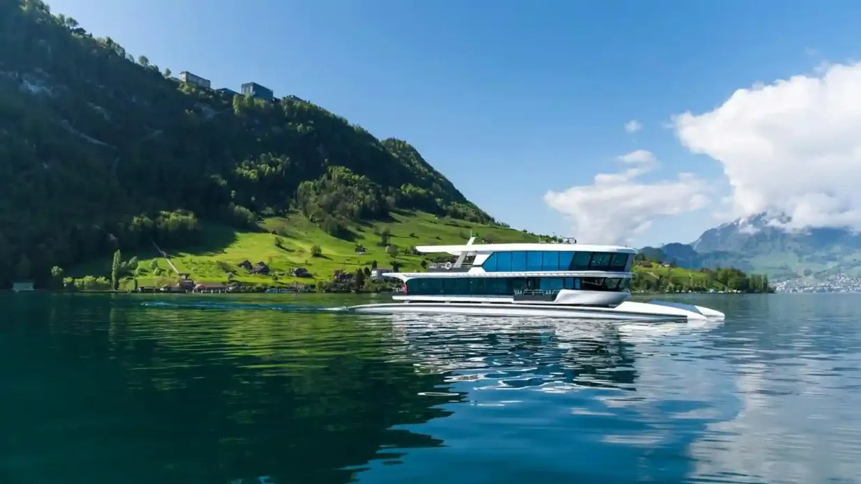 1-Hour Catamaran Cruise on Lake Lucerne Provided by Lake Lucerne Navigation Company