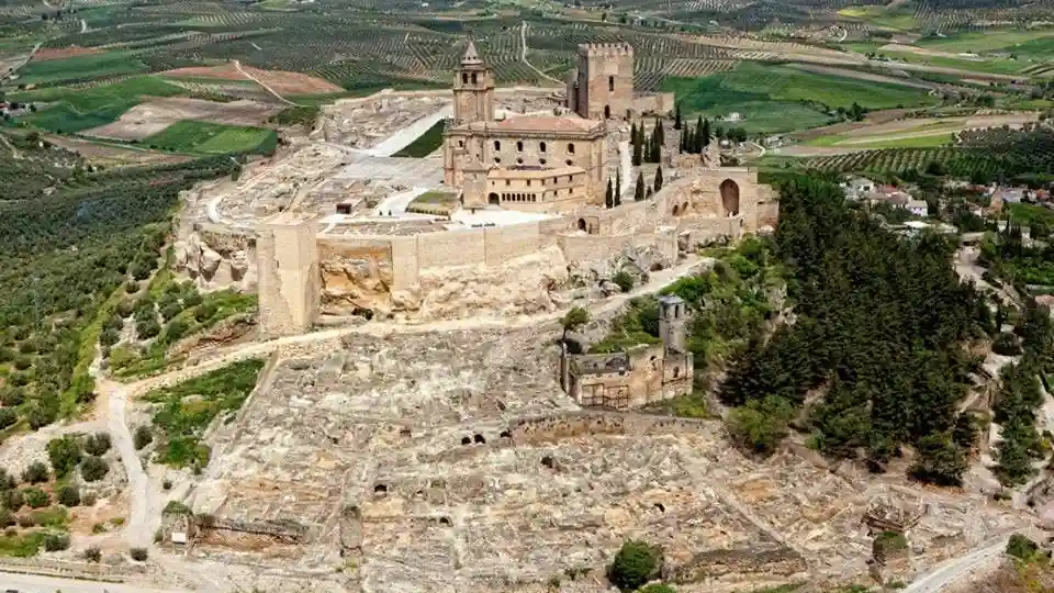 Forteresse de La Mota : Billet avec accès rapide Fournie par Fundacion Ciudades Medias del Centro de Andalucia - Alcala la Re