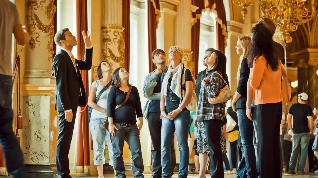 Semperoper: English Guided Tour Provided by Avantgarde Sales & Marketing Support GmbH
